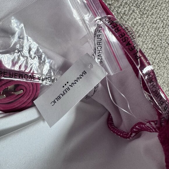 Banana Republic Swimsuit Pink One Piece Women’s Size Medium NWT - Picture 7 of 11